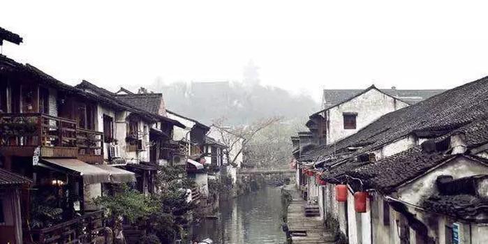 逃出诡异堡垒